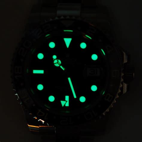 pictures of the rolex yacht-master lume shots|Comparing Every Rolex Lume .